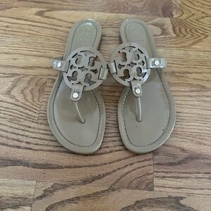 GUC Tory Burch sandal